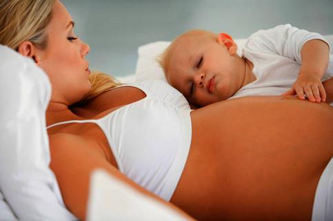 кормление грудью во время беременности