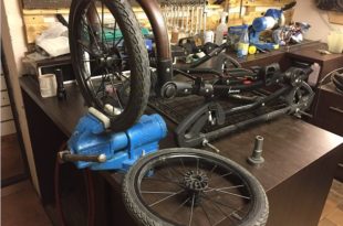 ремонт детской коляски в мастерской