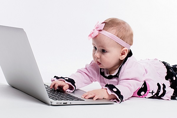 С какого возраста можно давать ребенку компьютер